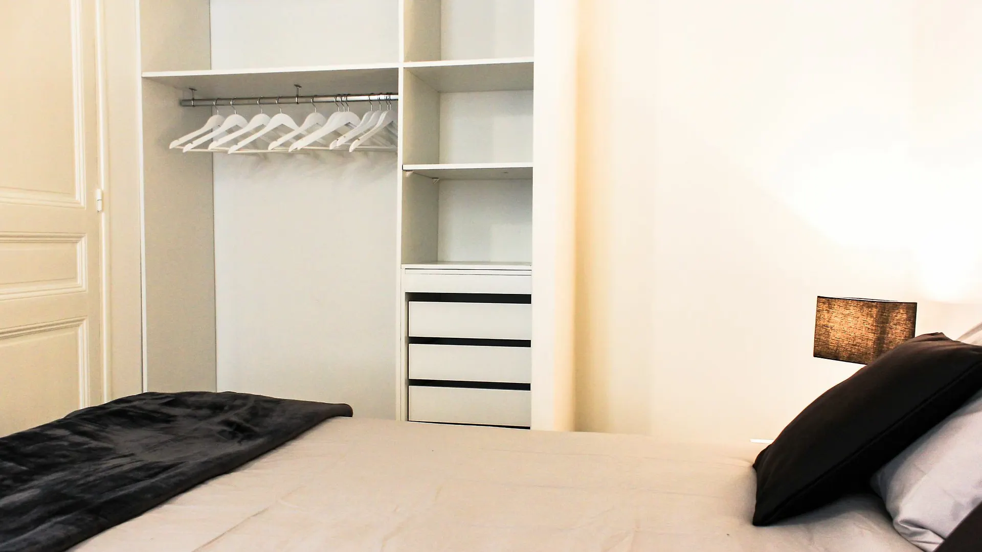 Cocoon Apartment Nice 0*,  France